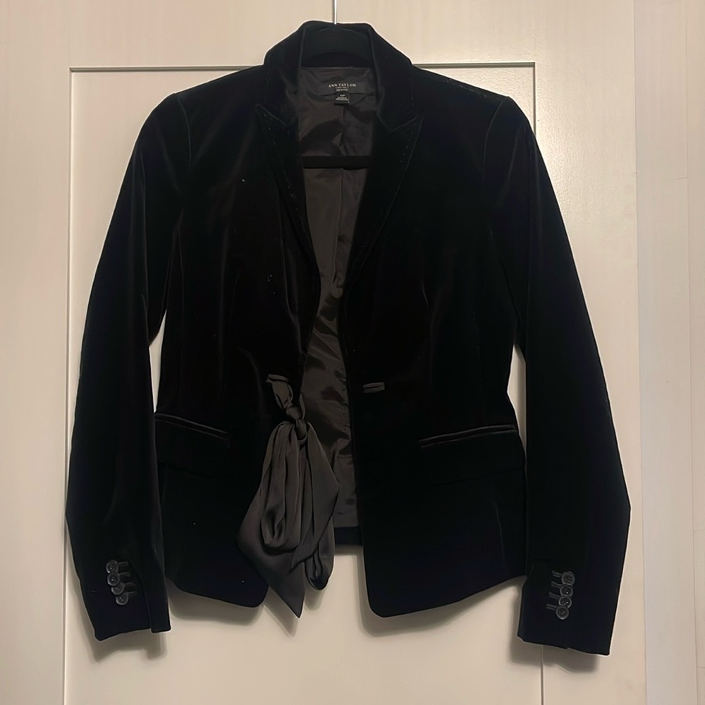 Ann Taylor Black Velvet Skirt Suit 2P